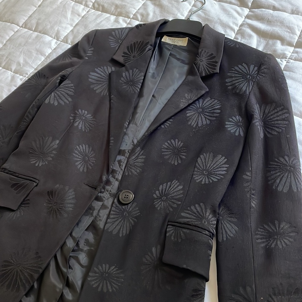 TABLE EIGHT Fitted Tuxedo Black Daisy Jacquard Lined Blazer